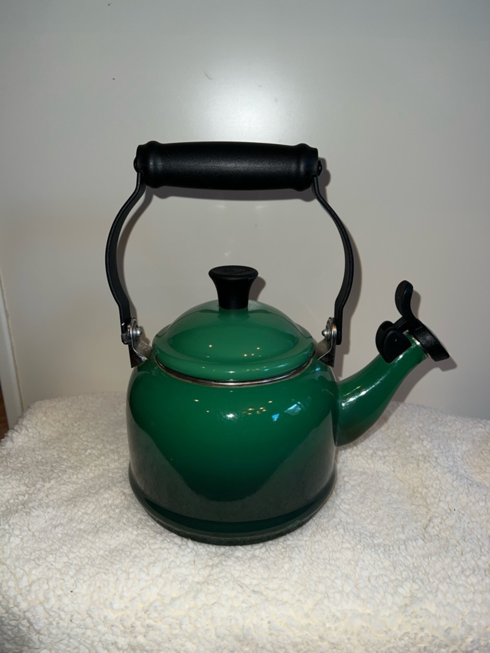 Le Creuset Emerald Green Whistling Tea Kettle with Black Handle